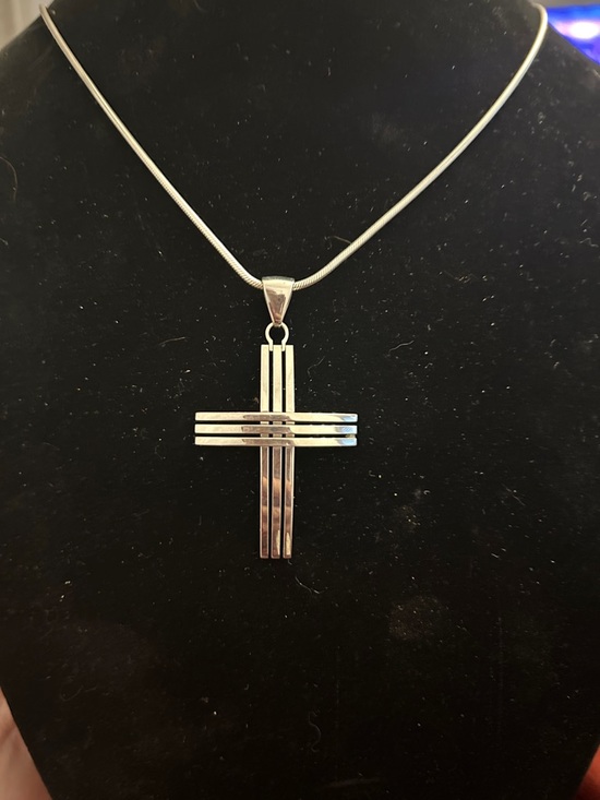 Source Unknown Other - Stainless steel Cross Pendant- chain not included
